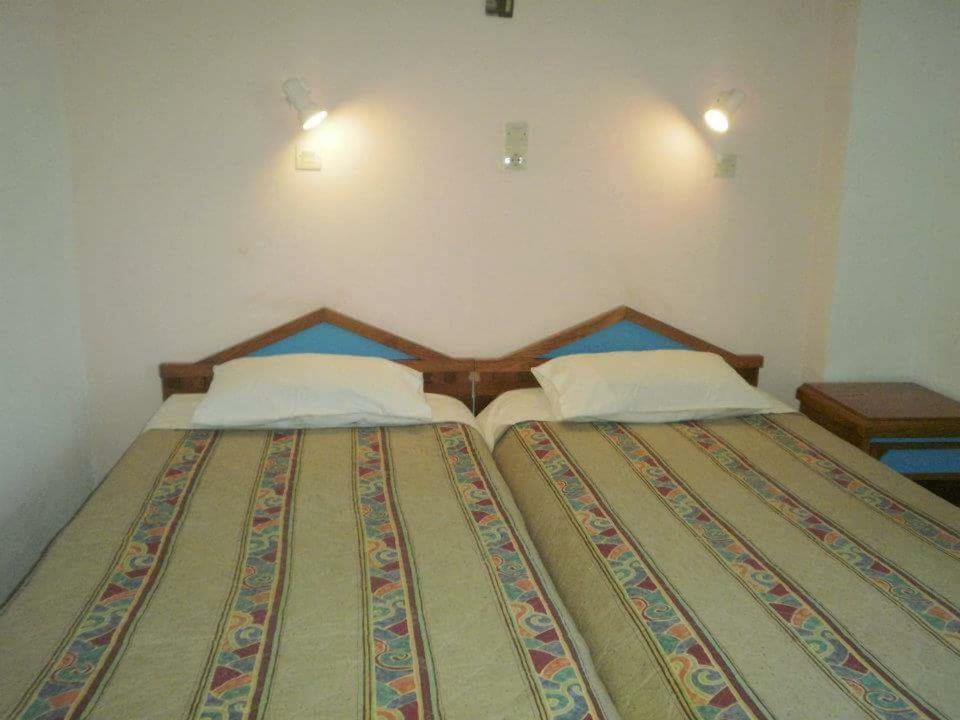 קפלוס Denise Apartments מראה חיצוני תמונה