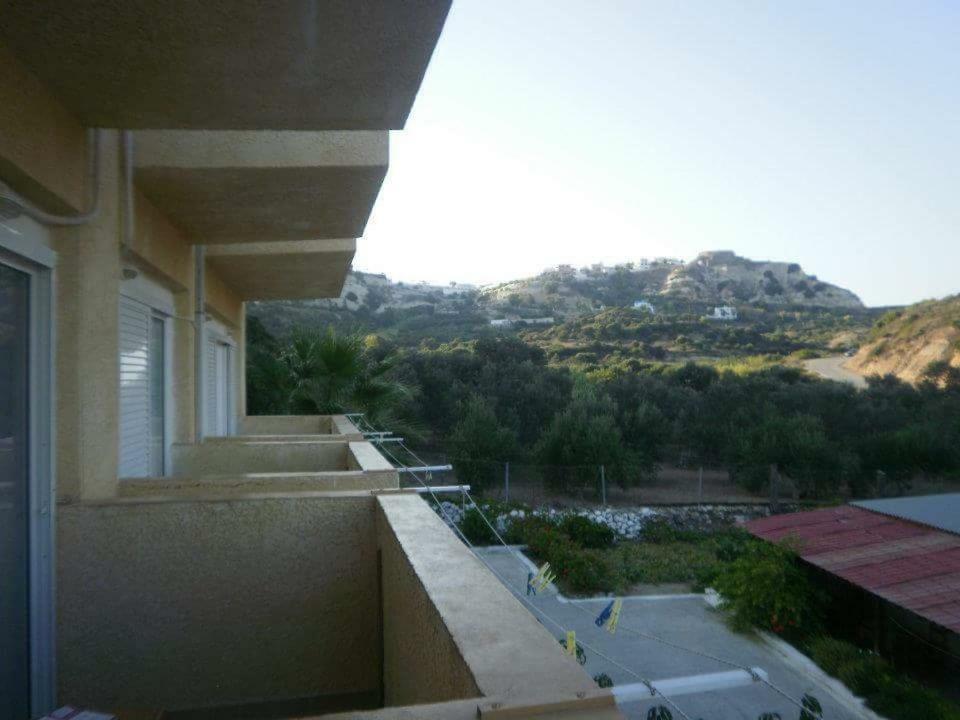 קפלוס Denise Apartments מראה חיצוני תמונה