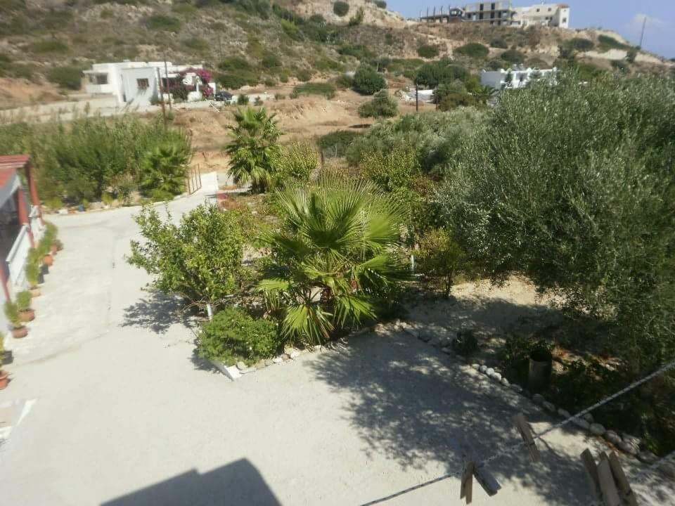 קפלוס Denise Apartments מראה חיצוני תמונה