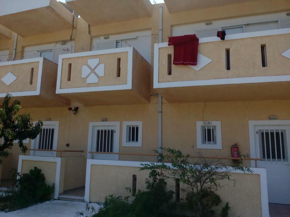 קפלוס Denise Apartments מראה חיצוני תמונה