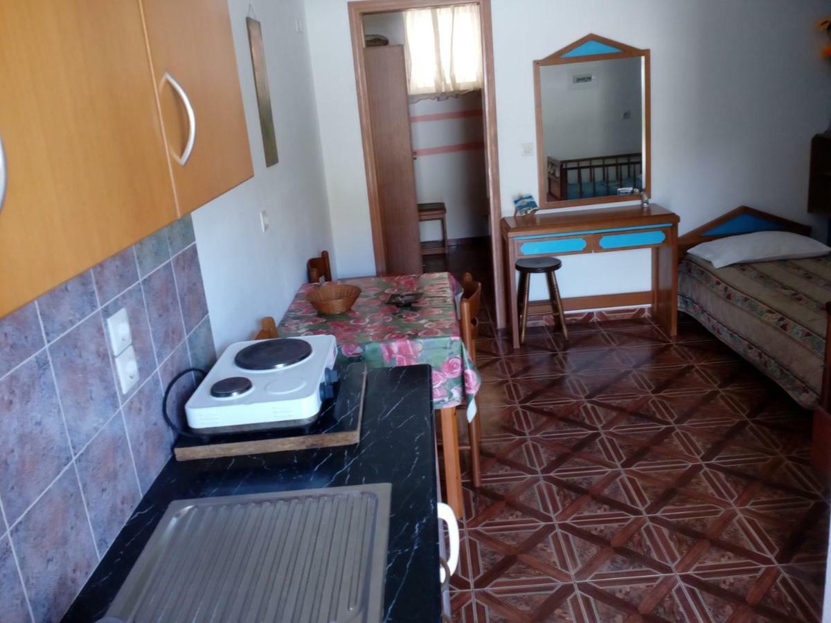 קפלוס Denise Apartments מראה חיצוני תמונה