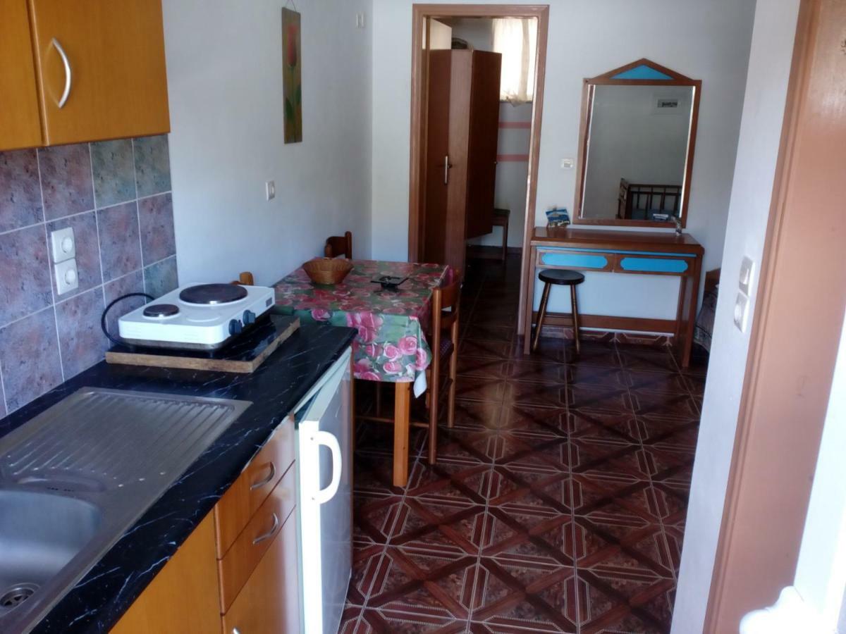קפלוס Denise Apartments מראה חיצוני תמונה