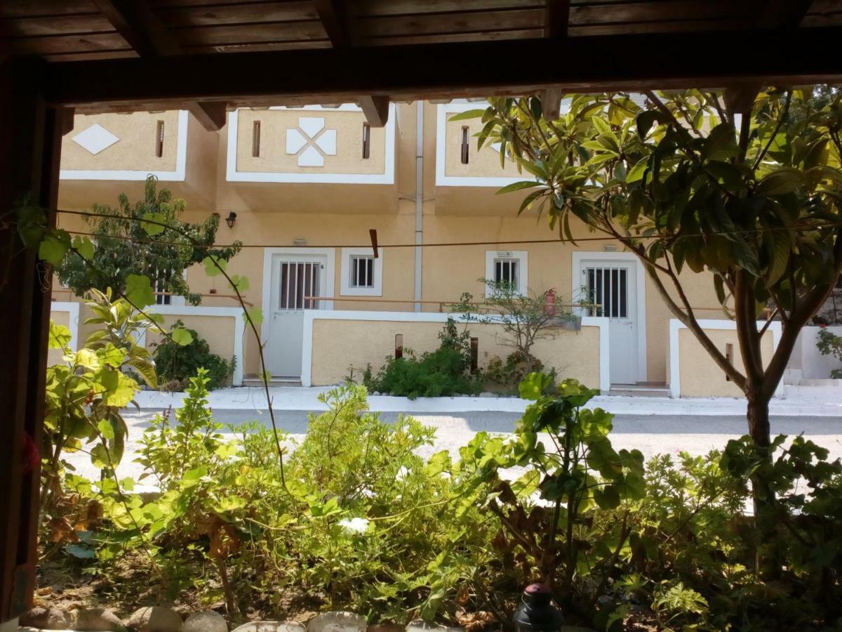 קפלוס Denise Apartments מראה חיצוני תמונה