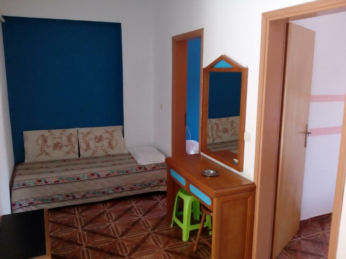 קפלוס Denise Apartments מראה חיצוני תמונה