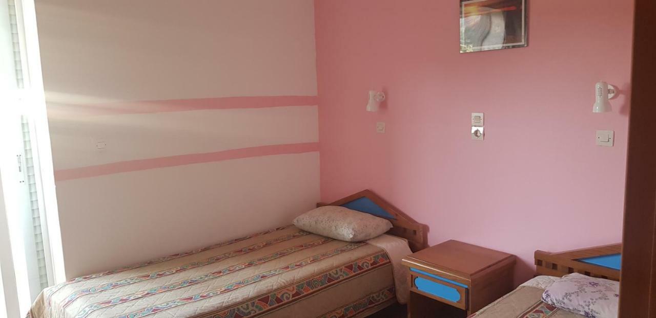 קפלוס Denise Apartments מראה חיצוני תמונה