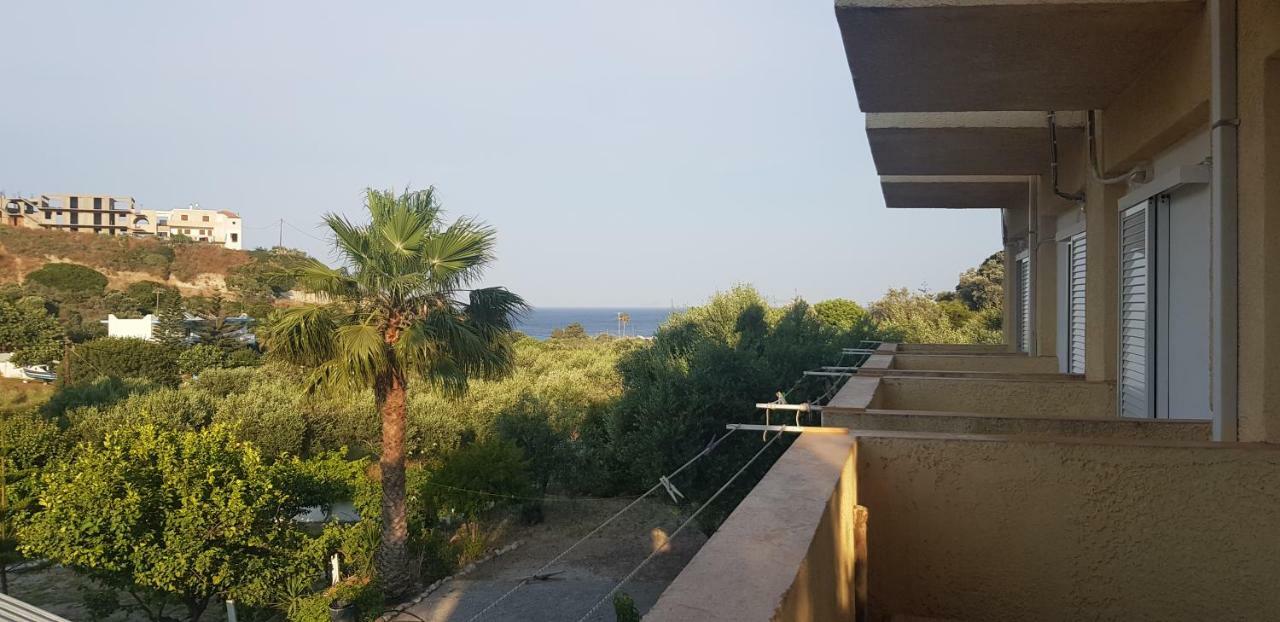 קפלוס Denise Apartments מראה חיצוני תמונה