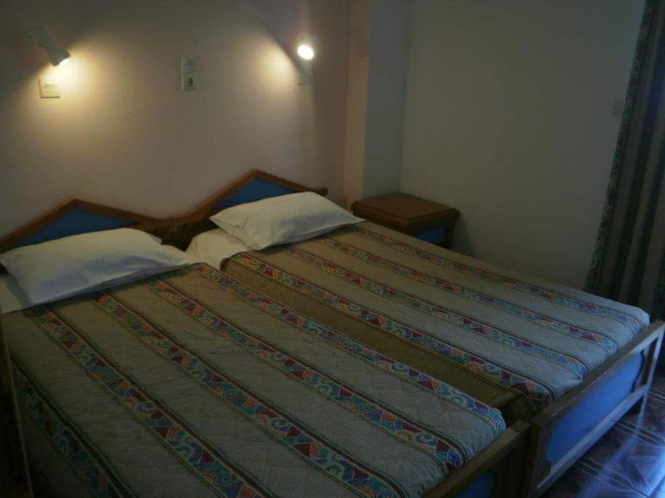 קפלוס Denise Apartments מראה חיצוני תמונה